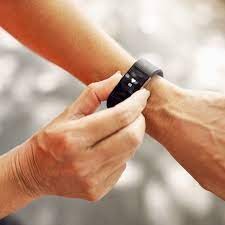 Fitness Tracker - Monitoraggio Salute,Sonno e Attività